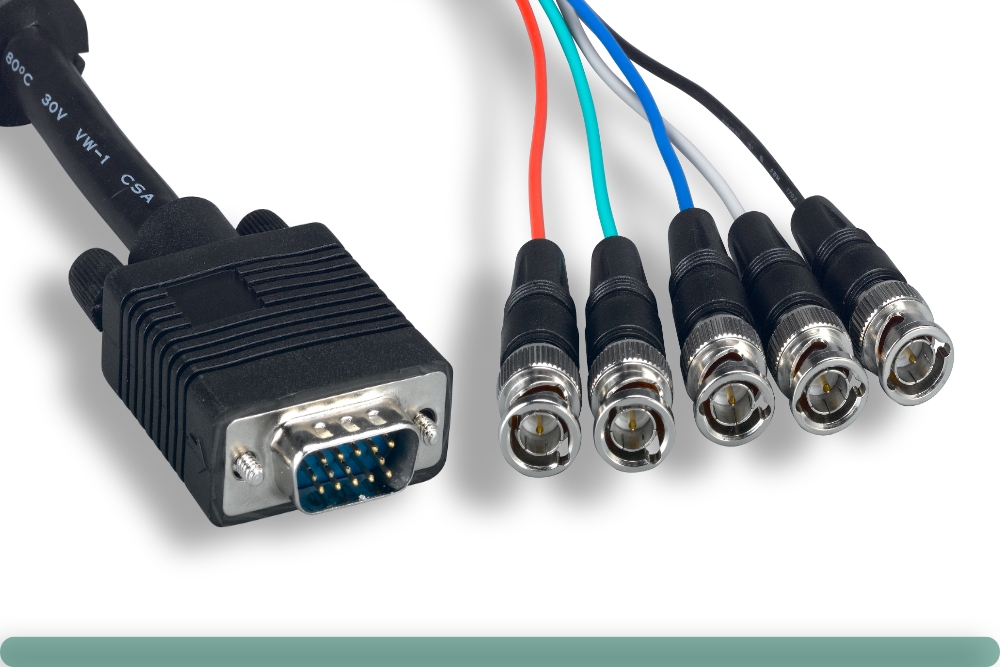 10h1-181xx-bk_2.jpg VGA HD15 M To 5 BNC M High-Resolution Monitor Cable with Ferrite - Image 1