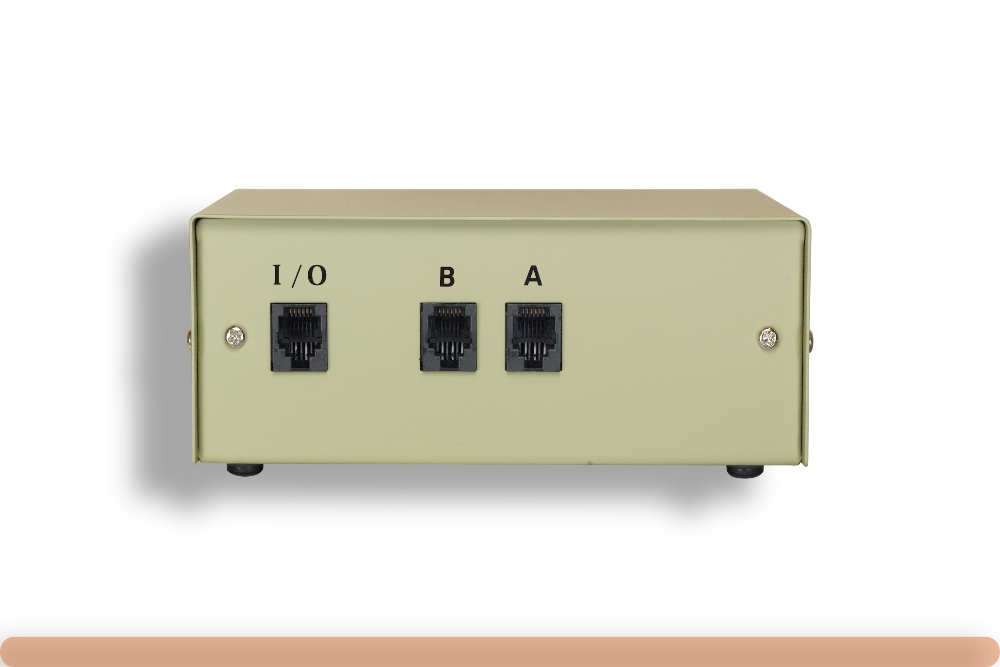 40r1-01602_2.jpg 2-Way RJ45 Manual Data Switch - Image 1